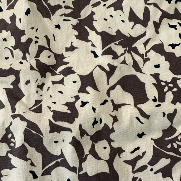 NWT Mini Floral Printed Skirt - Picture 3 of 6